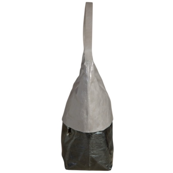 Hobo Joyce Two Tone Leather Shoulder Bag Stone Black Zip Top Carryall - Picture 4 of 16